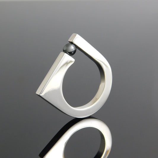 Hematite Ring, Minimalist Bar Ring, Silver AG 950, Elisa Kuno Design