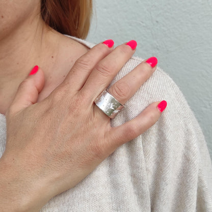 Star Ring: Stardust Band Ring, Chunky Wedding Band, Handmade Silver AG 950