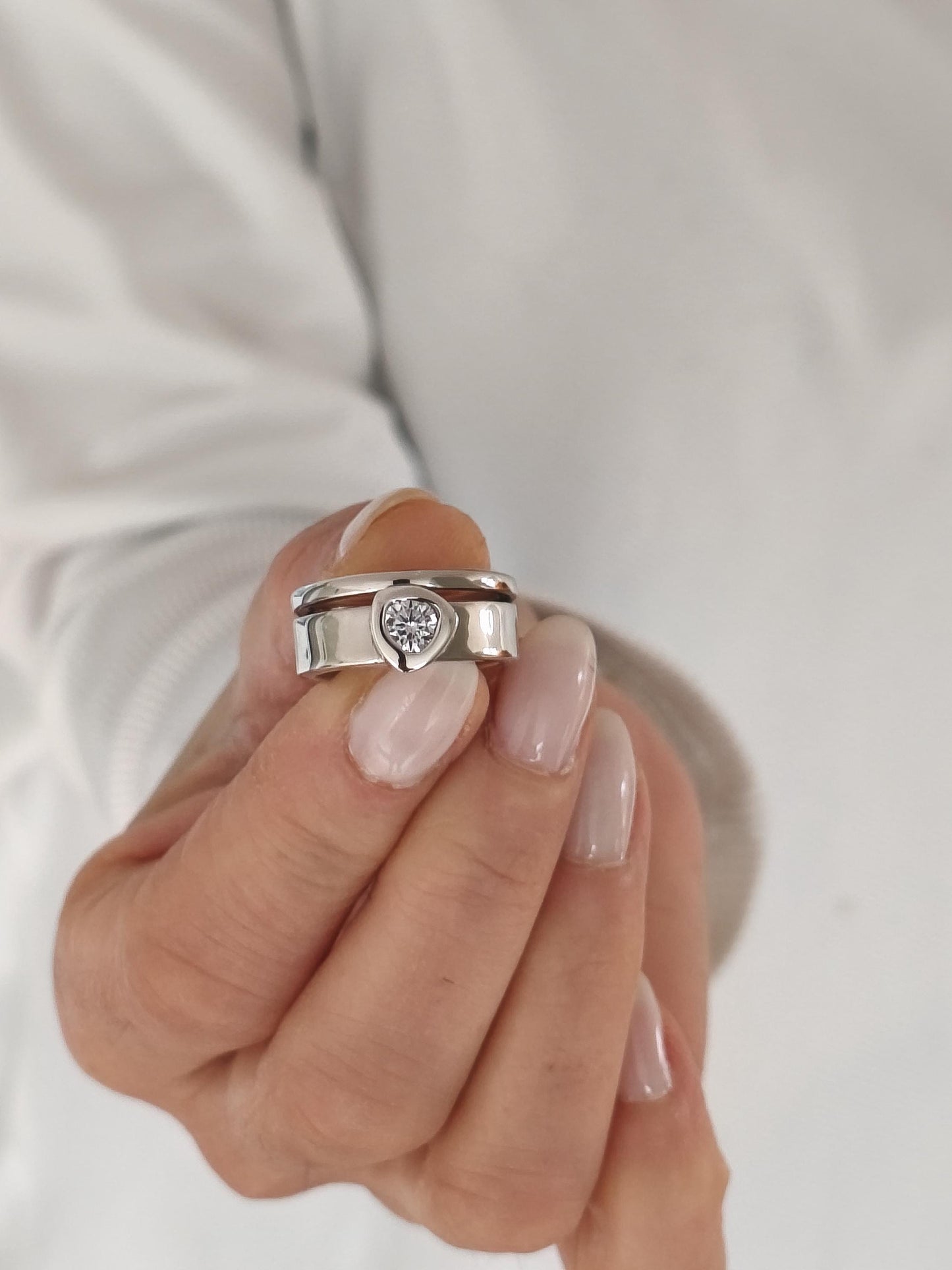 Moissanite Engagement Ring Set: Palladium coated AG950 Silver Wedding Band