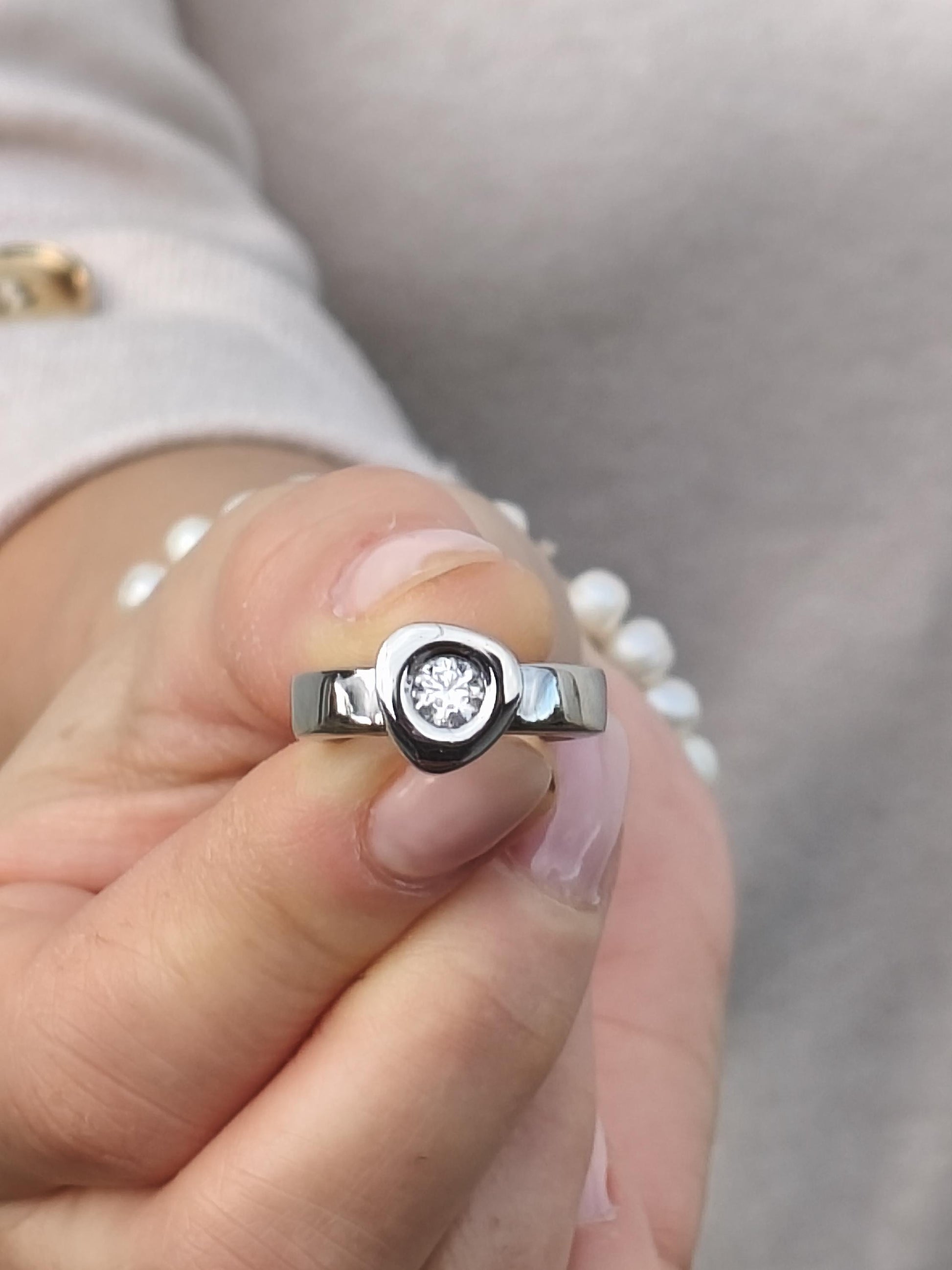 Moissanite Engagement Ring: Palladium coated AG950 Sterling Silver Solitaire
