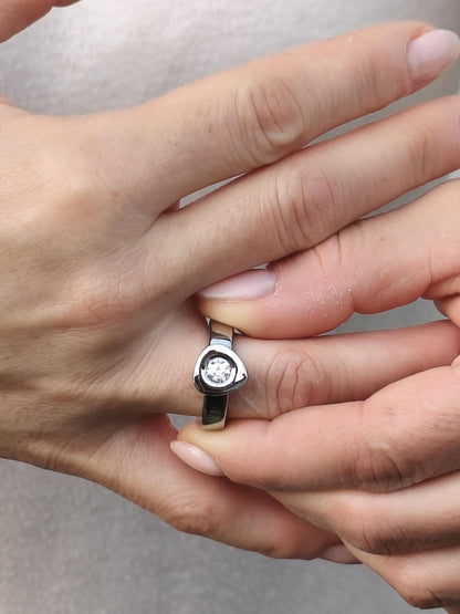 Moissanite Engagement Ring: Palladium coated AG950 Sterling Silver Solitaire
