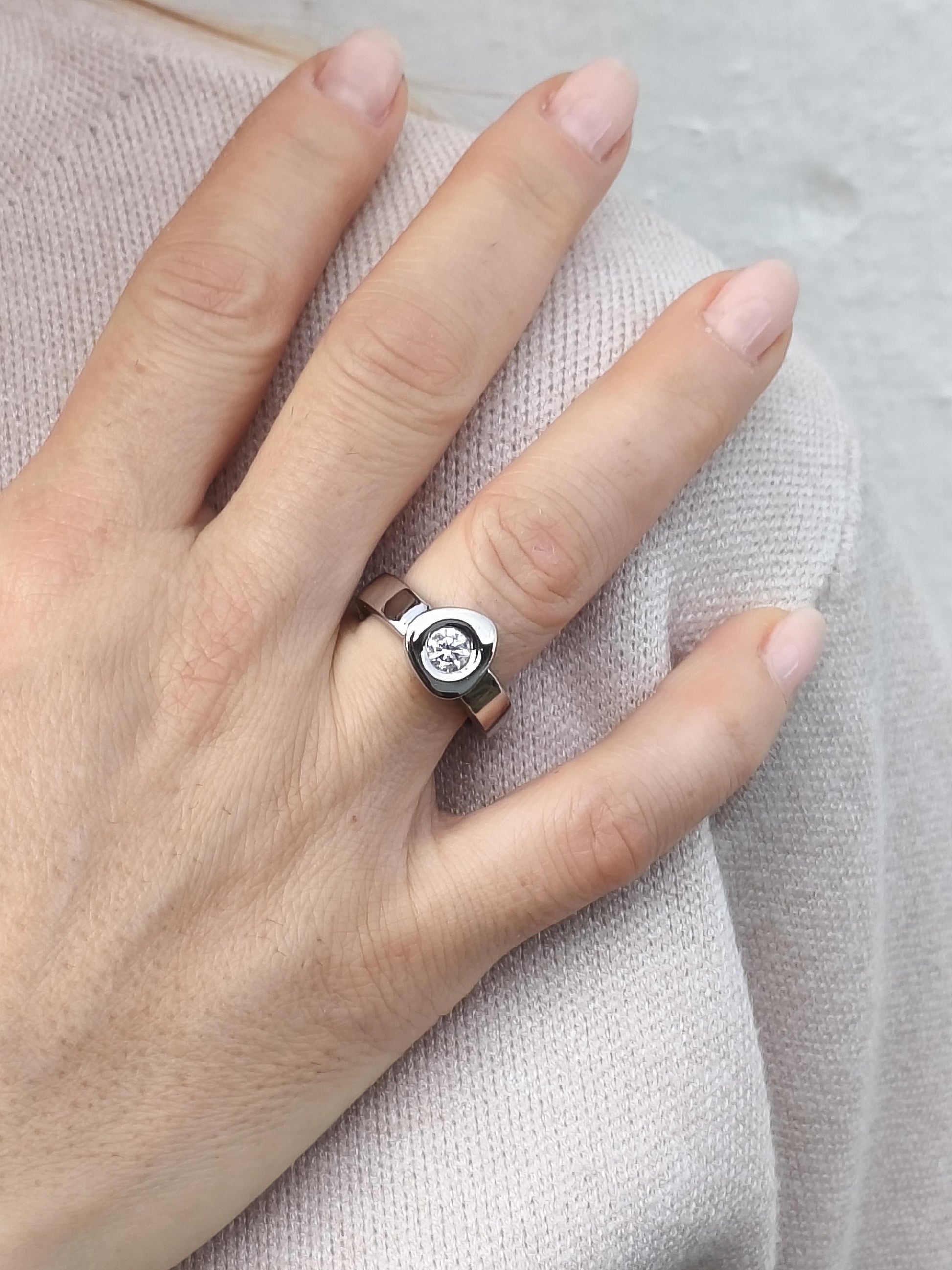 Moissanite Engagement Ring: Palladium coated AG950 Sterling Silver Solitaire