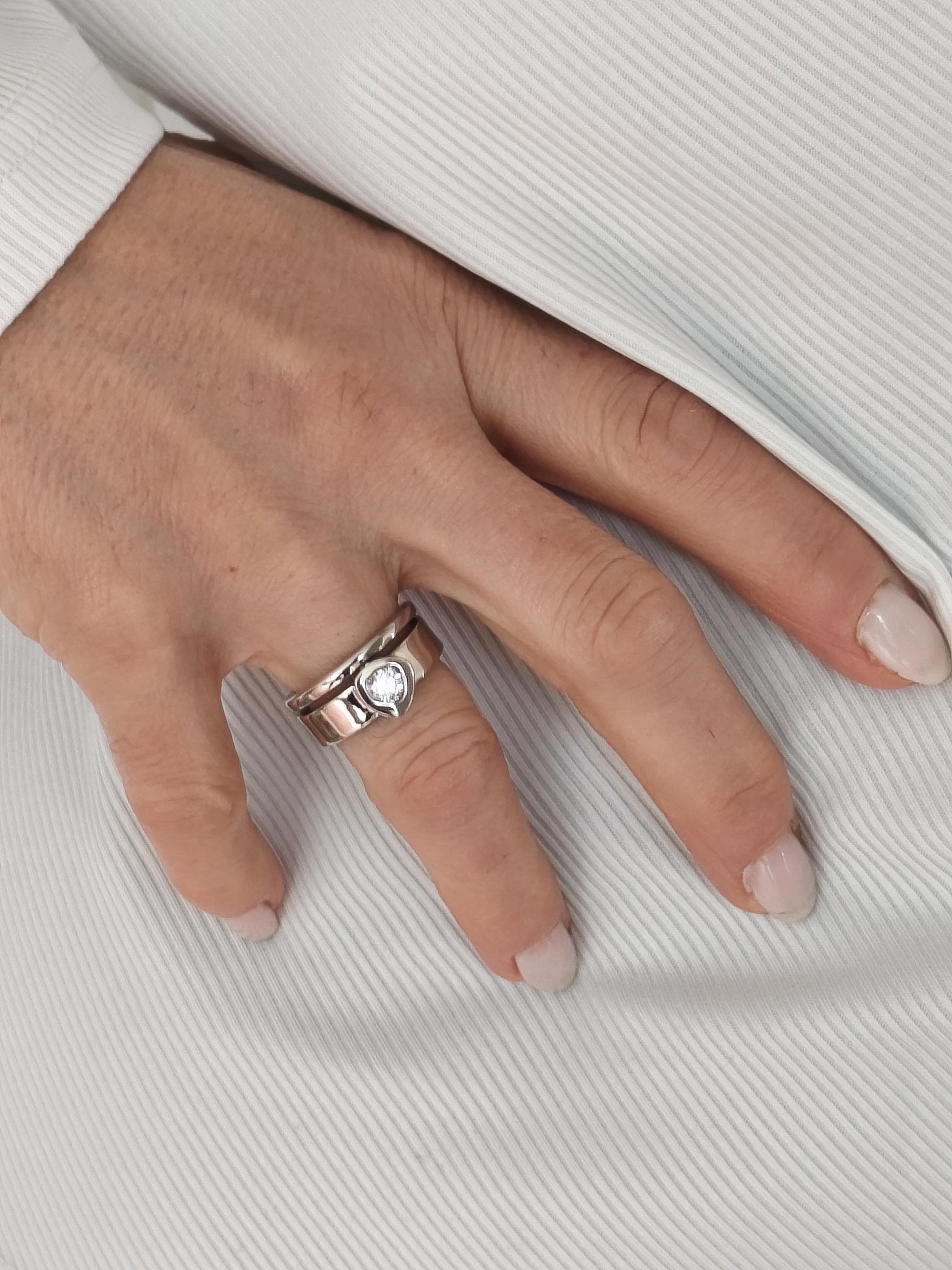 Moissanite Engagement Ring Set: Palladium coated AG950 Silver Wedding Band