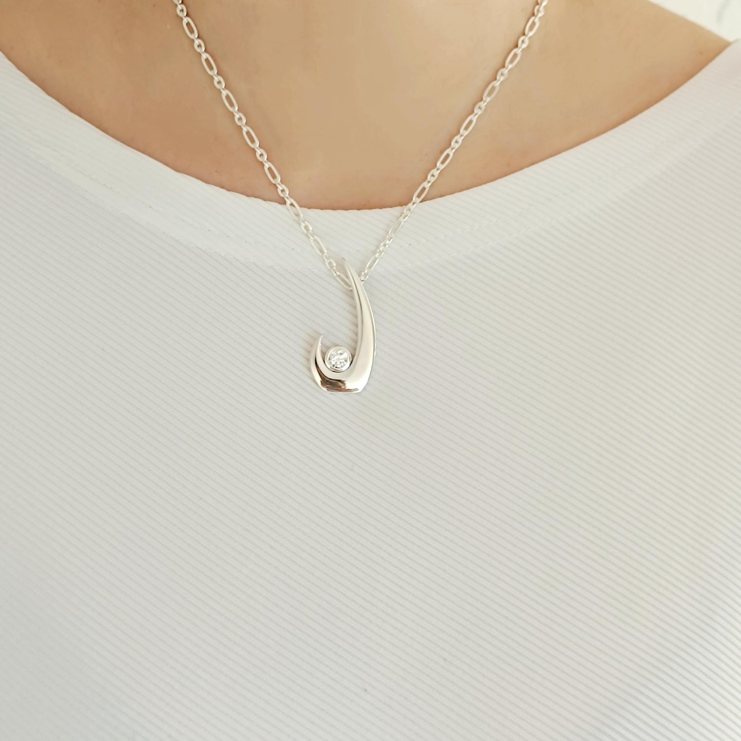 Silver neclace with moissanite and Sterling Silver 925 chain