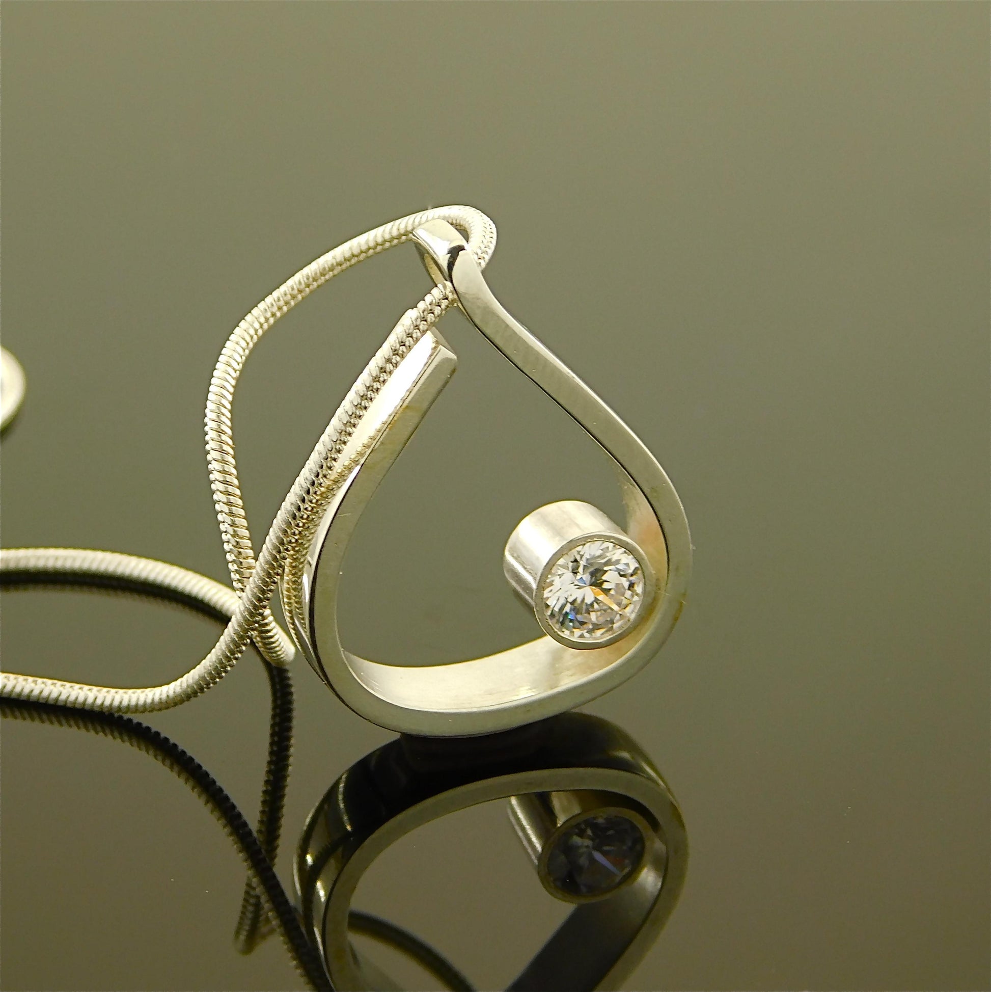 Necklace for Women: Silver AG 950 Pendant with moissanite and Sterling Silver 925 chain