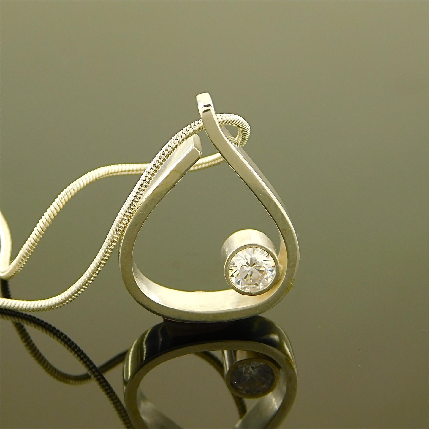 Necklace for Women: Silver AG 950 Pendant with moissanite and Sterling Silver 925 chain