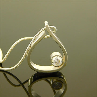 Necklace for Women: Silver AG 950 Pendant with moissanite and Sterling Silver 925 chain