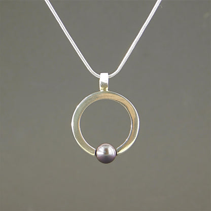 Ring Pandant Necklace: Silver neclace with Pearl and Sterling Silver 925 chain