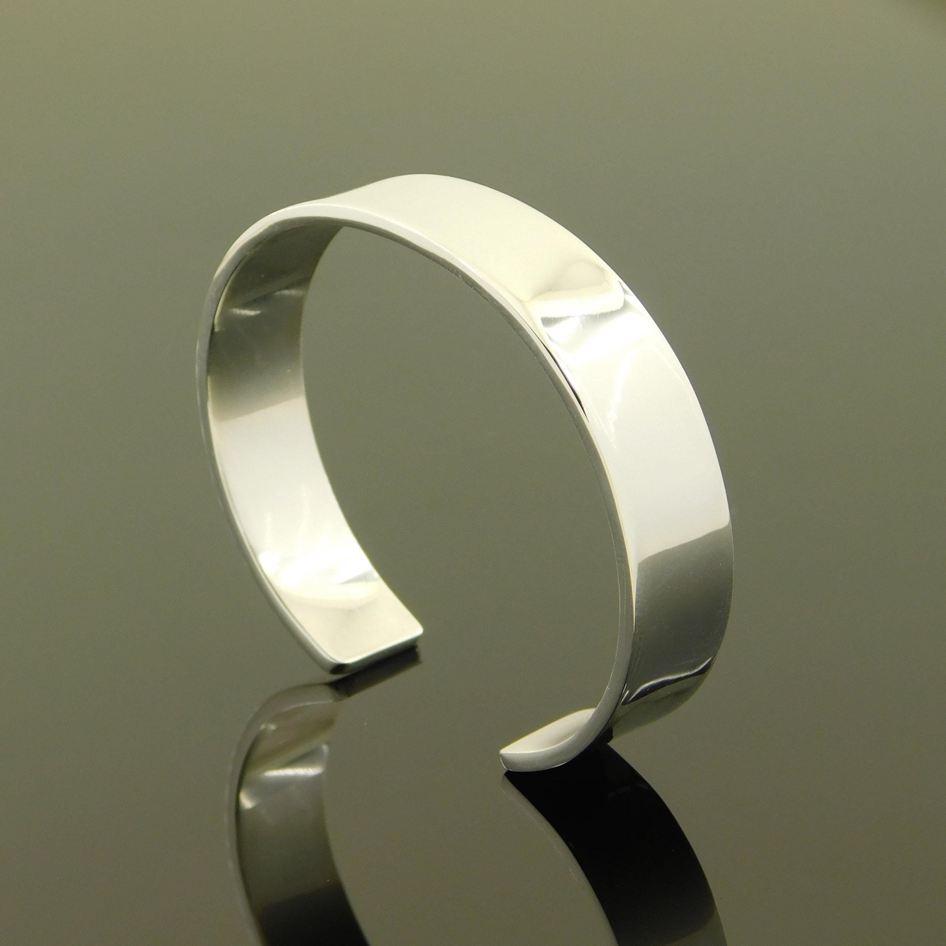 Simple Cuff Bracelet – Wristlet for Men and Women, AG950 Silver Bangle