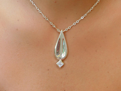 Drop Necklace, Princess cut Moissanite, Minimalist Pendant Silver AG950, Luxury Chain