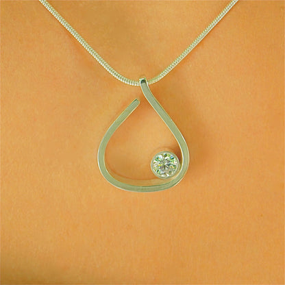 Necklace for Women: Silver AG 950 Pendant with moissanite and Sterling Silver 925 chain