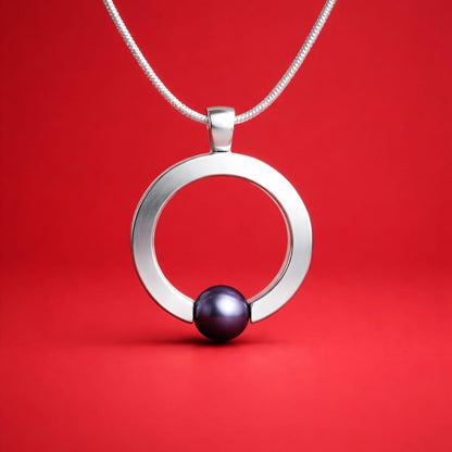 Ring Pandant Necklace: Silver neclace with Pearl and Sterling Silver 925 chain