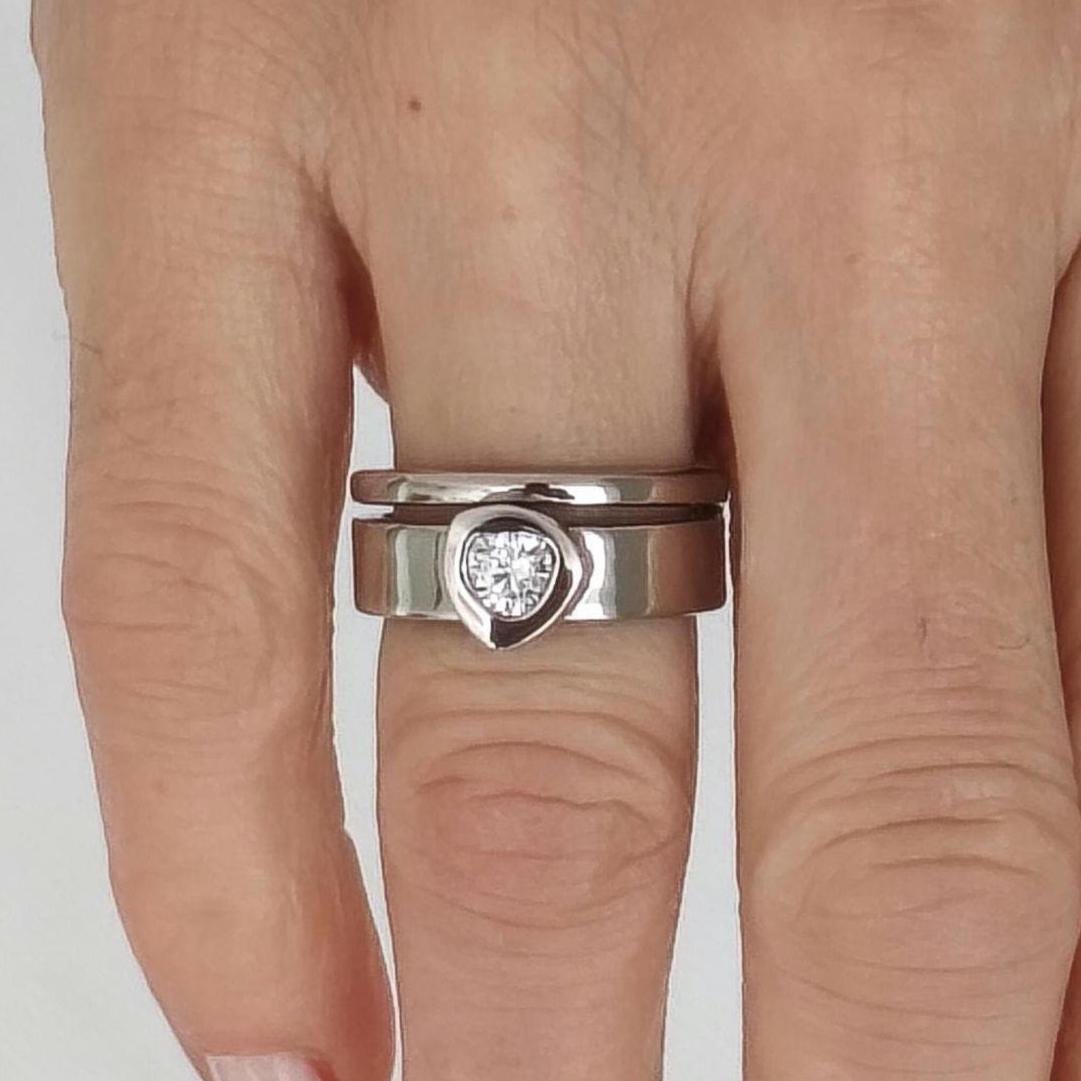 Moissanite Engagement Ring Set of Two: Palladium coated AG950 Silver Wedding Band